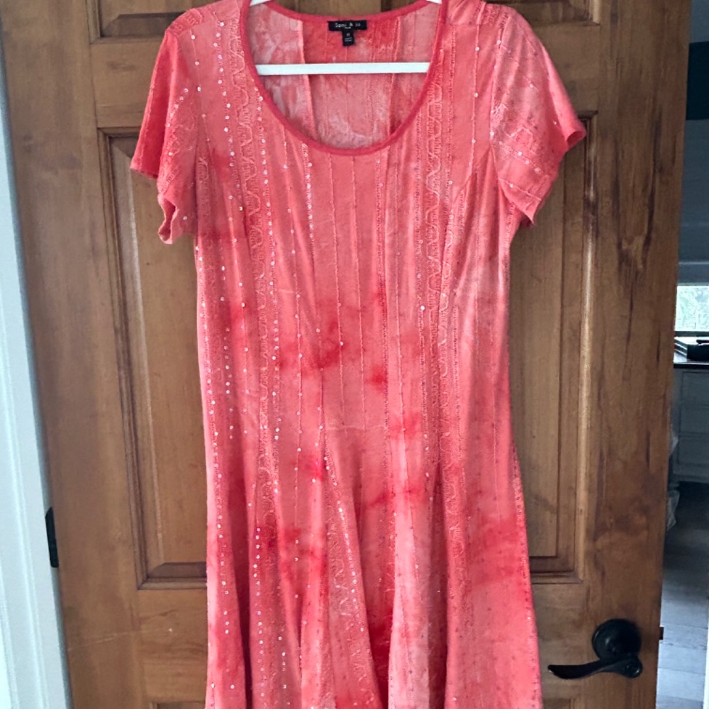Dress - Picture 3 of 4